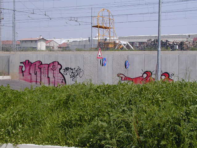 KNORE1 + LOST  2004